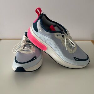 Nike Air Max Dia Half Blue